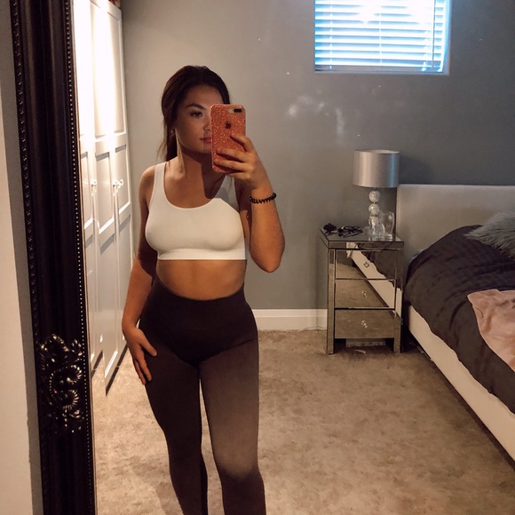 Meet your Posher, Alex - Picture 1 of 1